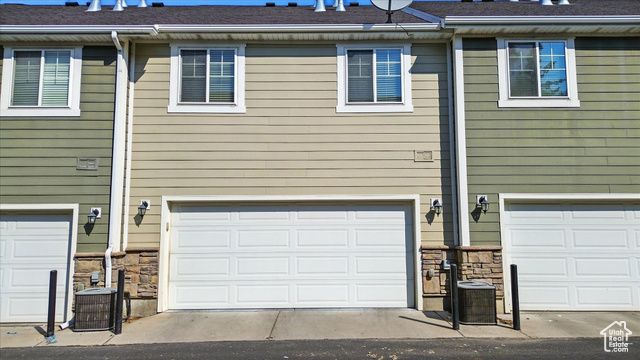 233 W 1010 S, Logan, UT 84321