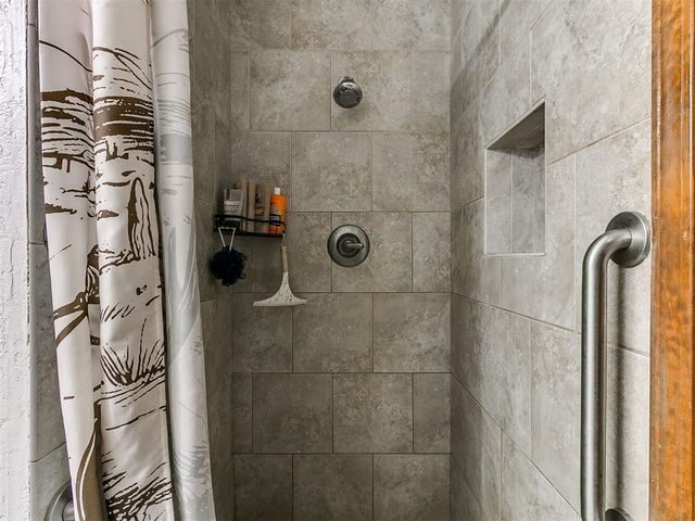 7085 Ponderosa Lane, Blanchard, OK 73010