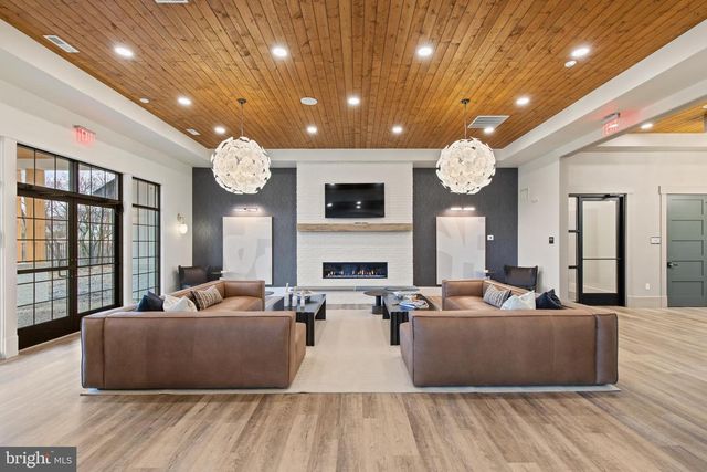 2007 SIENNA CT, Enola, PA 17025