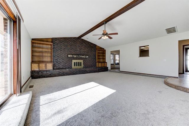 1046 Walsh Lane, Yukon, OK 73099