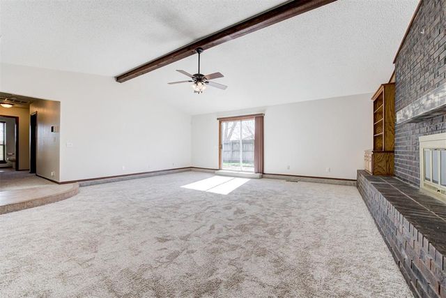 1046 Walsh Lane, Yukon, OK 73099