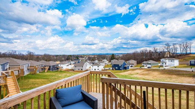 2225 Overlook Way, Newark, OH 43055