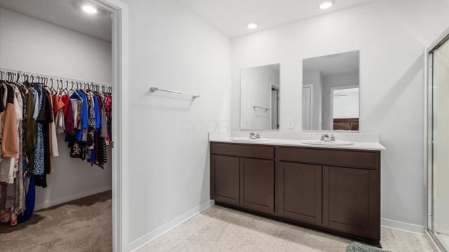 2225 Overlook Way, Newark, OH 43055