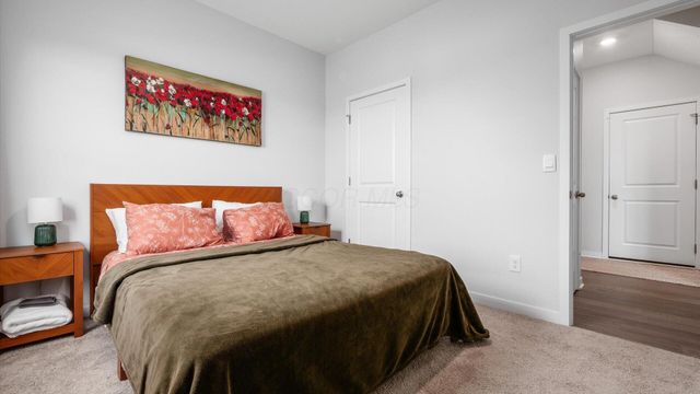 2225 Overlook Way, Newark, OH 43055