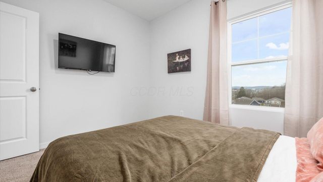 2225 Overlook Way, Newark, OH 43055