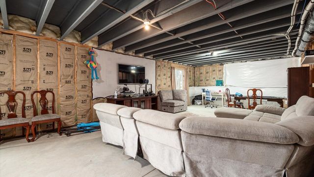 2225 Overlook Way, Newark, OH 43055