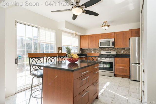 28144 Yorktown Road, Farmington Hills, MI 48331