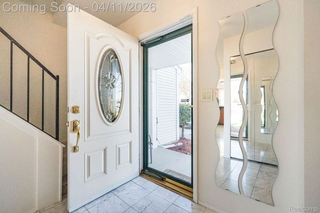 28144 Yorktown Road, Farmington Hills, MI 48331