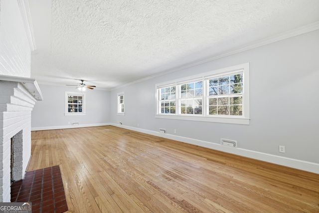 88 W New Street, Winder, GA 30680