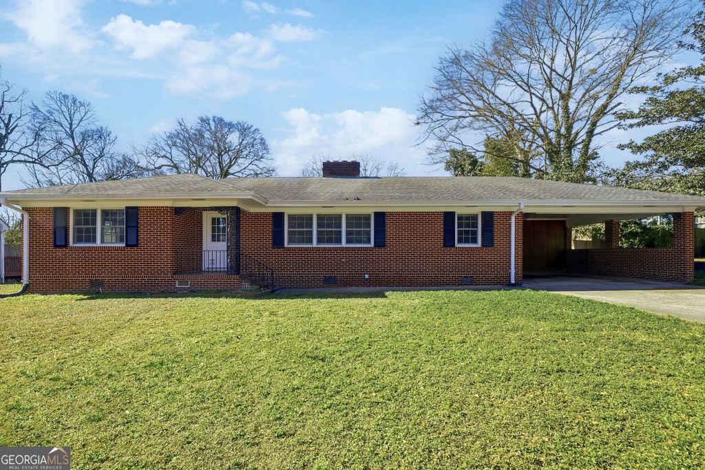 88 W New Street, Winder, GA 30680