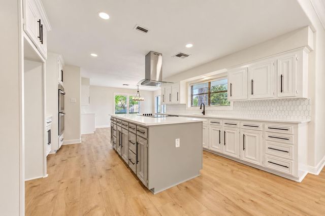 13222 Mission Valley Drive, Houston, TX 77069