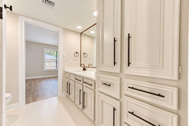 13222 Mission Valley Drive, Houston, TX 77069