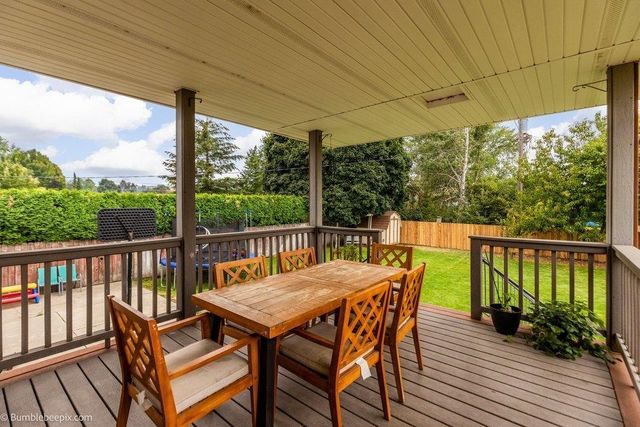 116 S Greenacres Rd, Greenacres, WA 99016