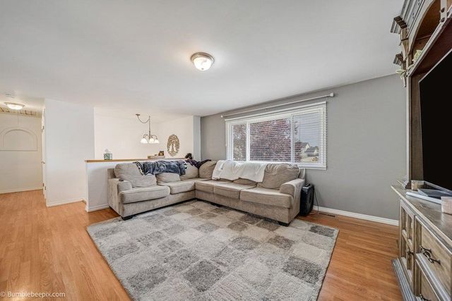 116 S Greenacres Rd, Greenacres, WA 99016