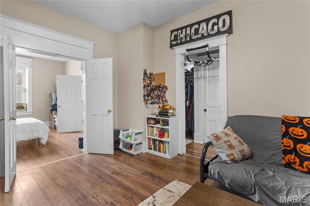 3209 Taft Avenue, St Louis, MO 63111