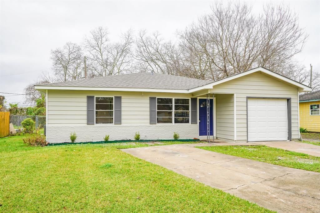 805 Horncastle Street, Channelview, TX 77530