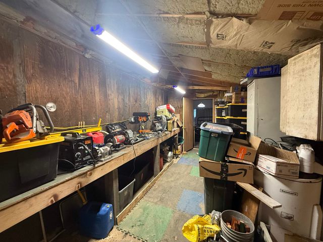 419 N GRANGE HALL ROAD, Fairbanks, AK 99712