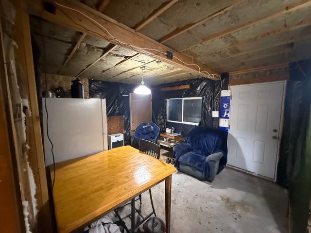 419 N GRANGE HALL ROAD, Fairbanks, AK 99712