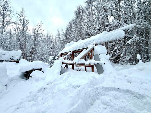 419 N GRANGE HALL ROAD, Fairbanks, AK 99712