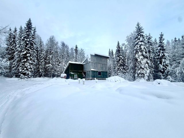 419 N GRANGE HALL ROAD, Fairbanks, AK 99712