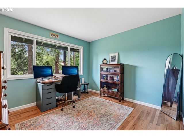 1322 Sw MAPLECREST Dr, Portland, OR 97219