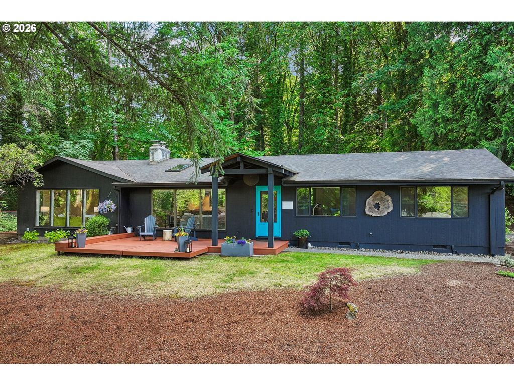 1322 Sw MAPLECREST Dr, Portland, OR 97219