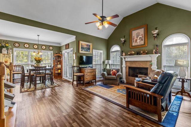 3260 Split Oak Lane, Ooltewah, TN 37363