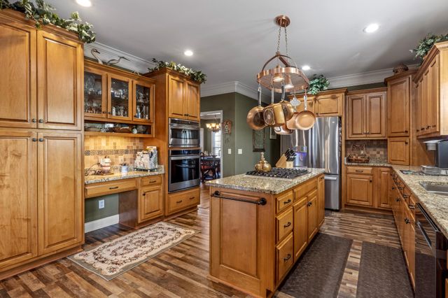 3260 Split Oak Lane, Ooltewah, TN 37363