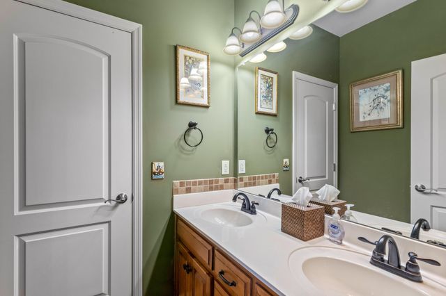 3260 Split Oak Lane, Ooltewah, TN 37363