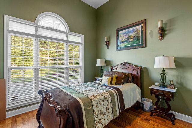 3260 Split Oak Lane, Ooltewah, TN 37363