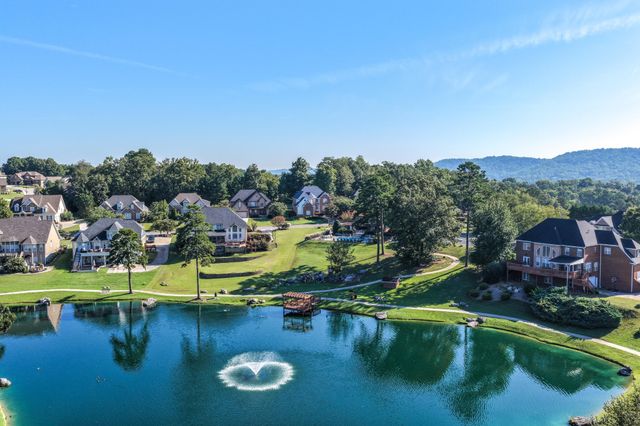 3260 Split Oak Lane, Ooltewah, TN 37363