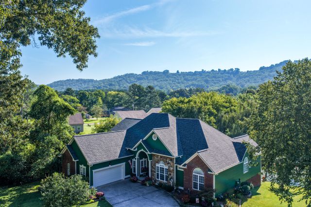 3260 Split Oak Lane, Ooltewah, TN 37363