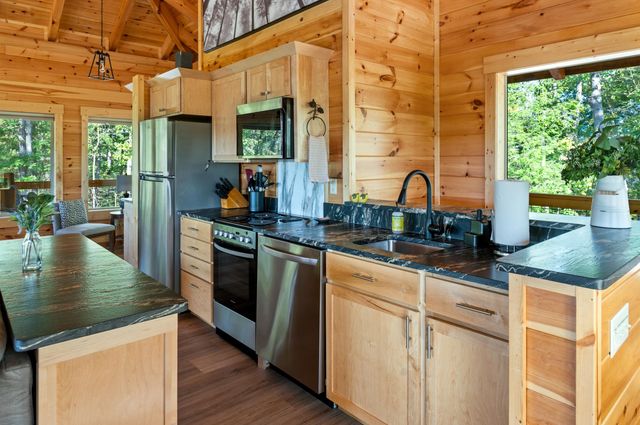 914 Forest View Drive, Frenchburg, KY 40322