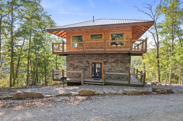 914 Forest View Drive, Frenchburg, KY 40322