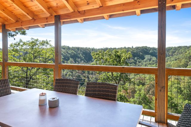 914 Forest View Drive, Frenchburg, KY 40322