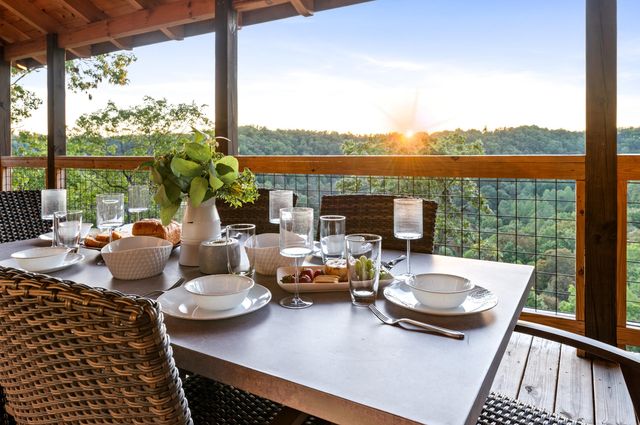 914 Forest View Drive, Frenchburg, KY 40322