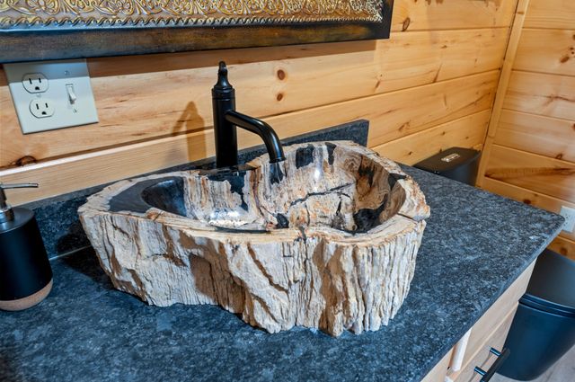 914 Forest View Drive, Frenchburg, KY 40322