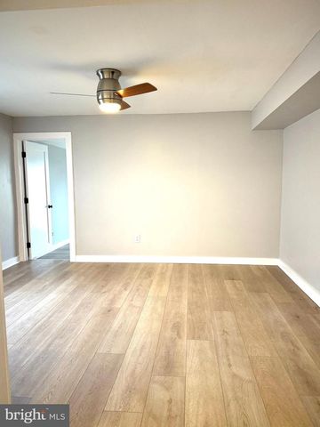 653 PINE ST, Bristol, PA 19007