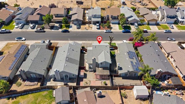 218 Almondtree Ln, Oakley, CA 94561