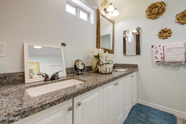 2243 E WILLETTA Street, Phoenix, AZ 85006