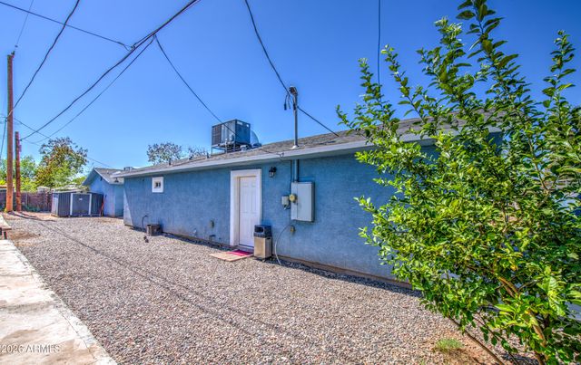 2243 E WILLETTA Street, Phoenix, AZ 85006