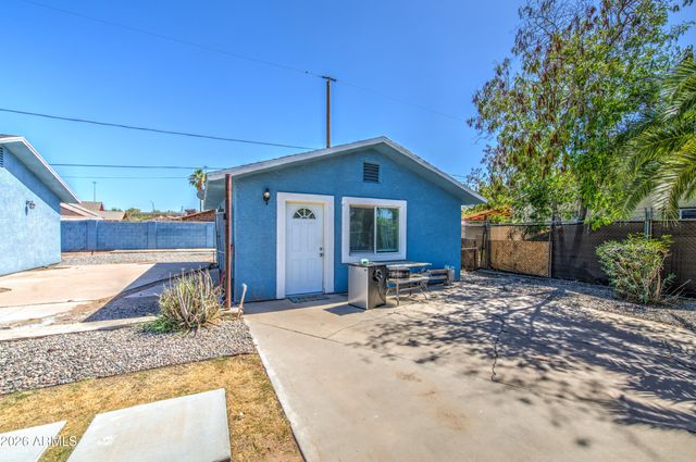 2243 E WILLETTA Street, Phoenix, AZ 85006