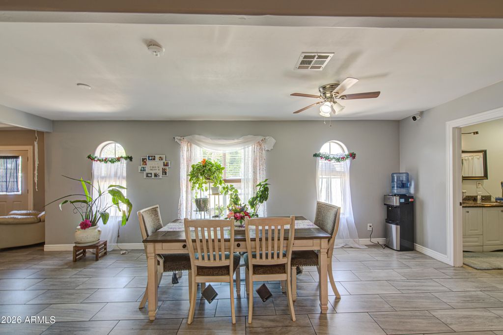 Image 14 of property listing at 2243 E WILLETTA Street, Phoenix, AZ 85006