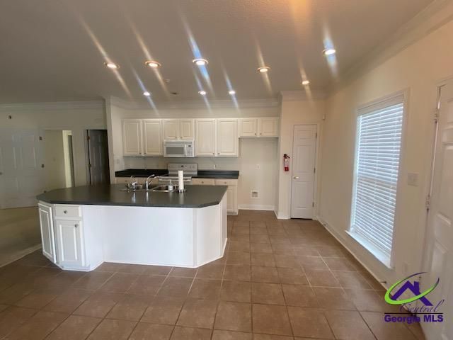 308 Spyglass Hill Drive, Perry, GA 31069