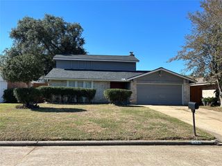 8523 Riverside Walk Lane, Houston, TX 77064
