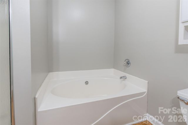 1021 Cedar Creek Road, Kannapolis, NC 28083