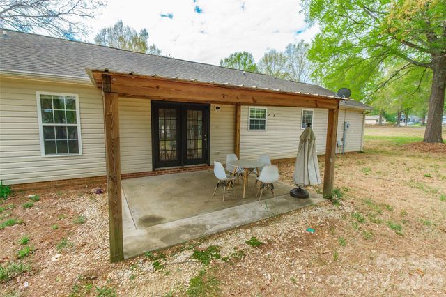 1021 Cedar Creek Road, Kannapolis, NC 28083