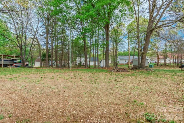 1021 Cedar Creek Road, Kannapolis, NC 28083