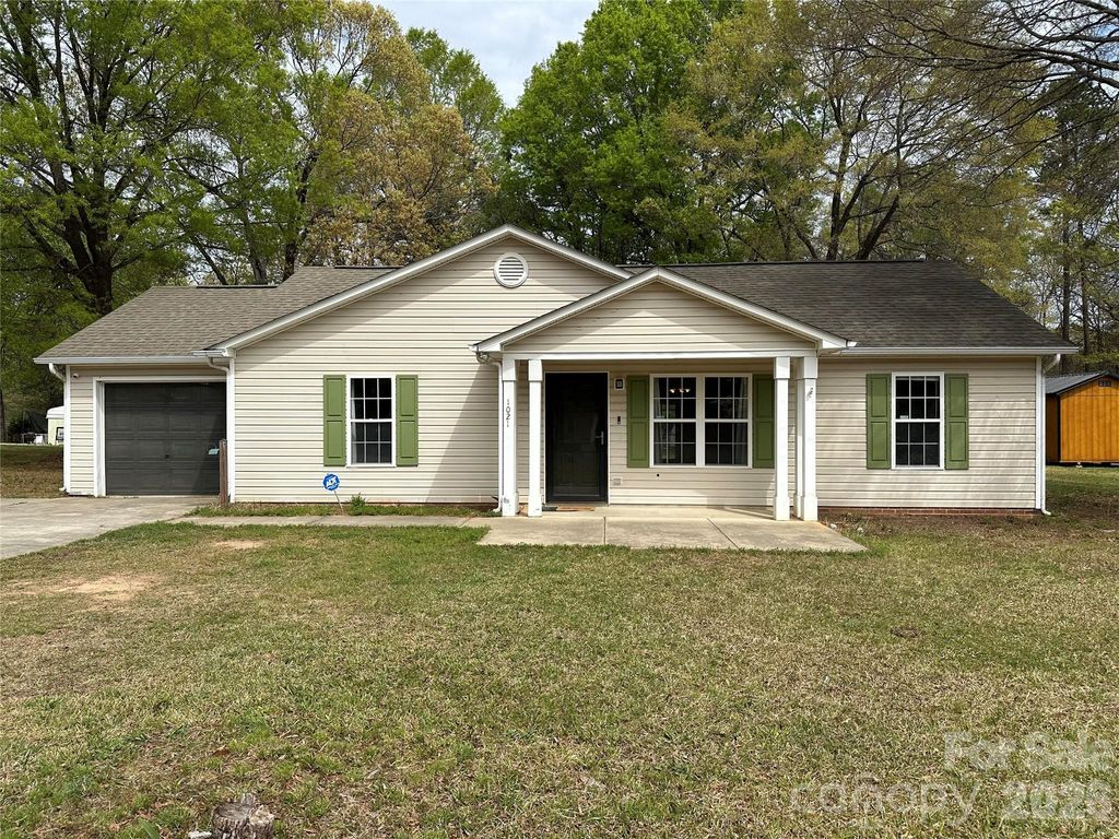 1021 Cedar Creek Road, Kannapolis, NC 28083