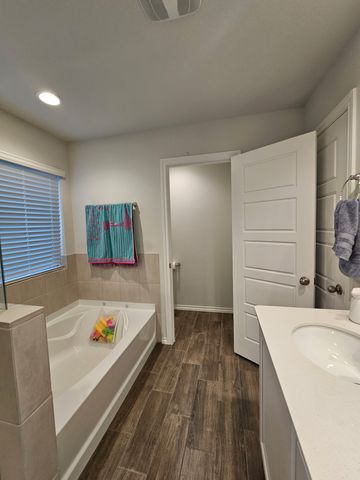 5740 Brookville Drive, Fort Worth, TX 76179